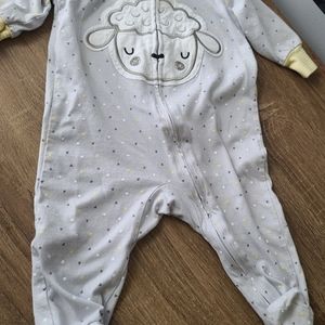 Gerber Unisex Long Sleeve One Piece Zipper Sleeper with Lamb Appliques